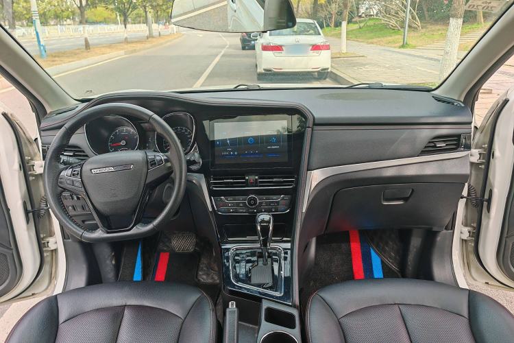 Used Venucia T70 2019 2.0L CVT Enjoy Edition China V Standard
