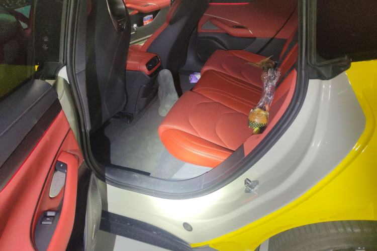 Used Xiaomi Auto SU7 2024 Rear-Drive Long-Range Intelligent Driving Version