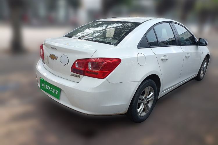 Used Chevrolet Cruze 2015 1.5L Classic SE MT Rear Right 45 Deg