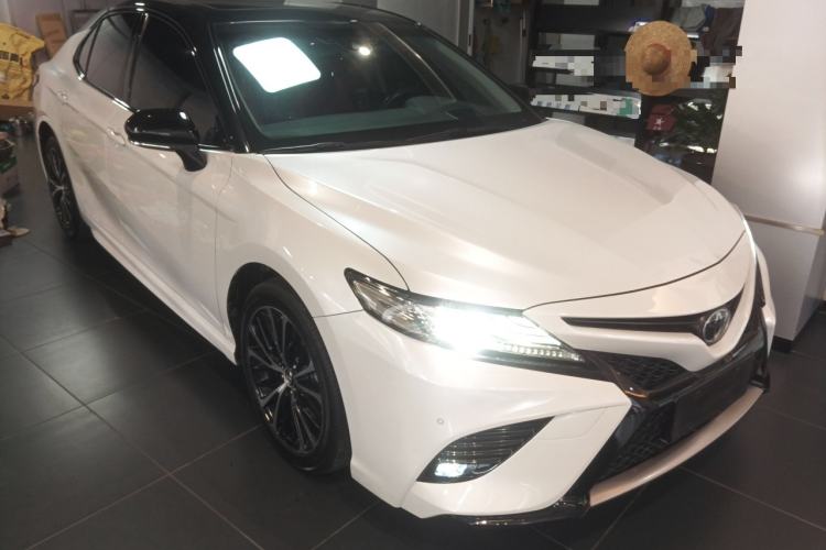 Used Toyota Camry 2019 2.5S FENGSHANG Version China VI Standard Front Right 45 Deg