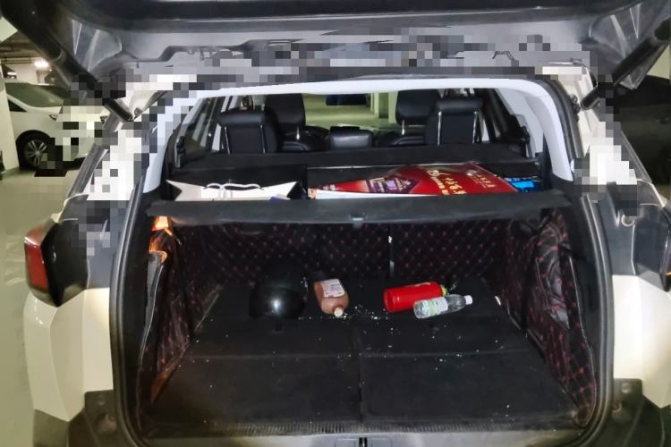 Used Peugeot 5008 2017 350THP 7-Seater Elite Edition Trunk