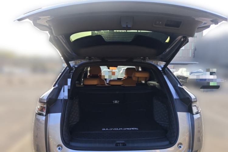 Used BYD Song L DM-i 2024 112 km Beyond Edition
