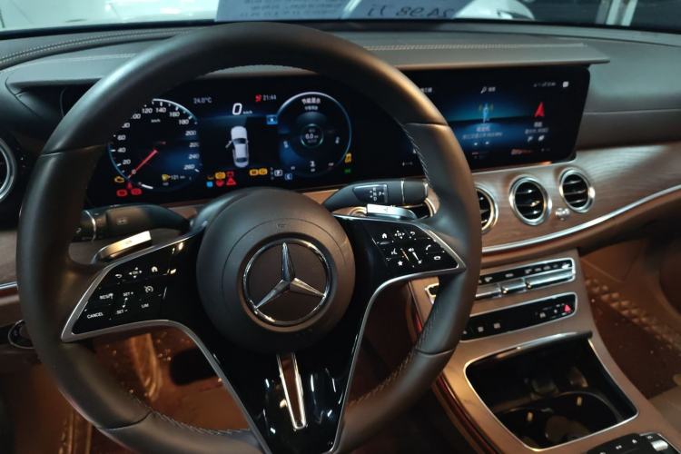 Used Mercedes-Benz E-Class 2022 E 260 L