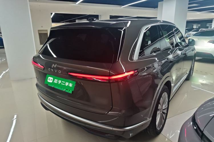 Used ONVO Luxeed L90 2025 Model—Max Six-Seater Version Rear Right 45 Deg