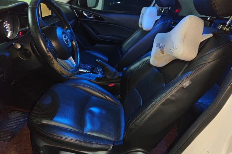 Used Mazda 3 Axela 2014 Sedan 2.0L Automatic Sport Model