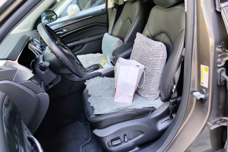 Used Cadillac SRX 2015 3.0L Comfort Version
