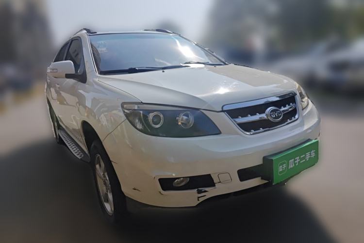 Used BYD S6 2014 2.0L Manual Luxury 5-Seater
