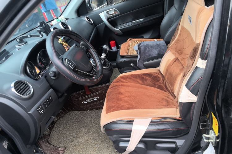 Used Haval H6 2013 Upgraded Model 1.5T Manual Two-Wheel Drive Elite Version