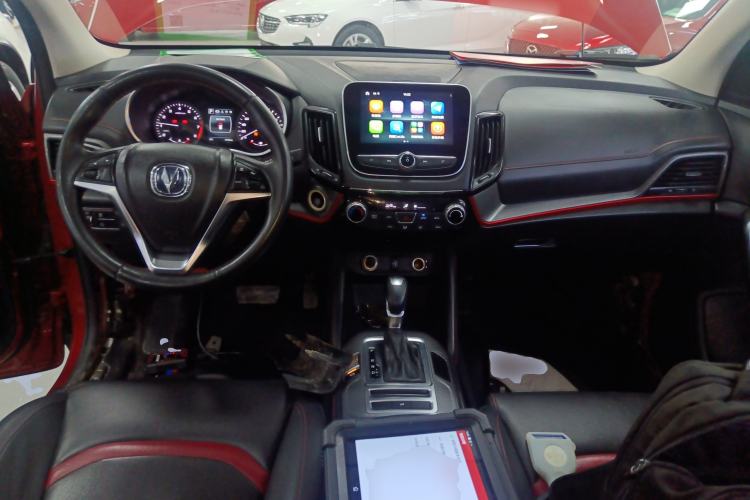 Used CHANGAN CS55 2018 1.5T Automatic Colorful Edition China V Standard Center Console