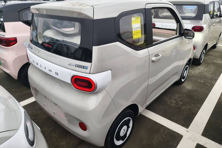 Used Wuling Hongguang MINIEV 2024 3rd Generation 215km Youth Edition