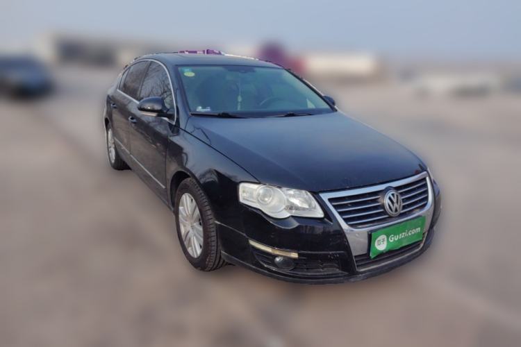 Used Volkswagen Magotan 2011 1.8TSI DSG Comfort Model Front Right 45 Deg