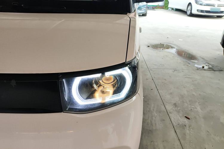 Used Wuling Hongguang MINIEV 2021 Macaron Premium Model – Lithium Iron Phosphate Left Front Headlight