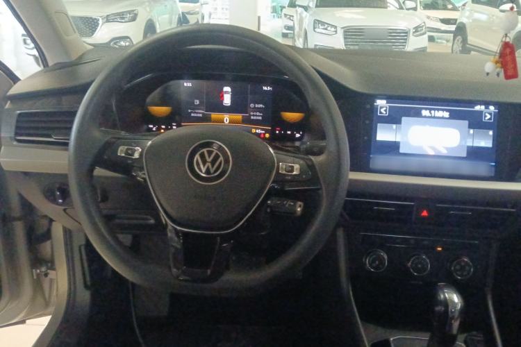 Used Volkswagen Lavida 2022 1.5L Automatic Vision Edition Steering Wheel