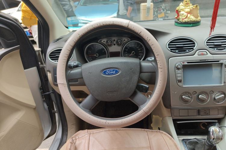 Used Ford Focus 2011 Sedan 1.8L Manual Comfort Model