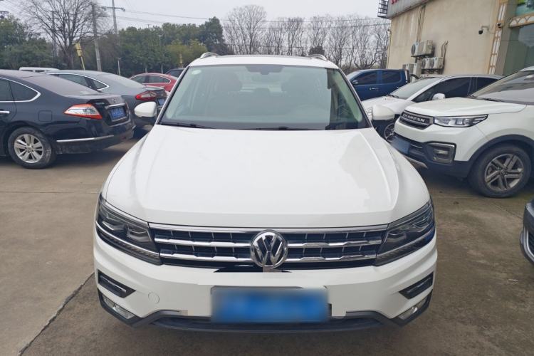 Used Volkswagen Tiguan L 2018 380TSI Automatic All-Wheel Drive Luxury Edition Front