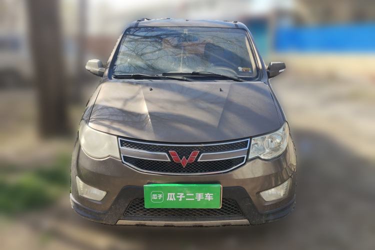 Used Wuling Hongguang 2013 1.2L S Comfort Model China IV Standard Front