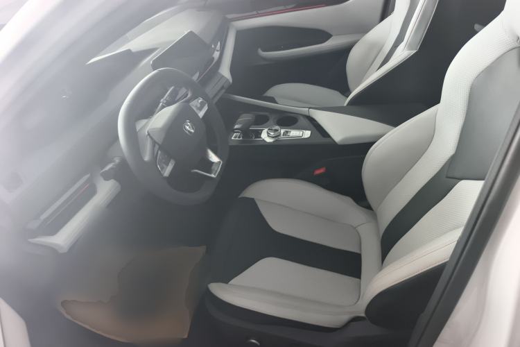 Used Changan UNI-V iDD 2024 Blue Whale Smart Electric iDD 136km Luxury Model