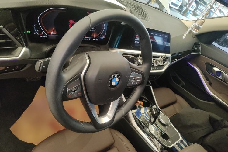 Used BMW 3 Series 2021 320i Sport Package
