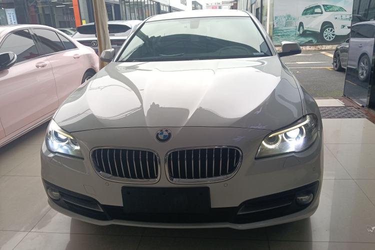 Used BMW 5 Series 2014 520Li Elegant Model
