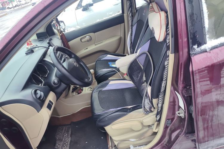 Used Nissan Livina 2015 1.6XE Manual Comfort Edition Left Front Seat