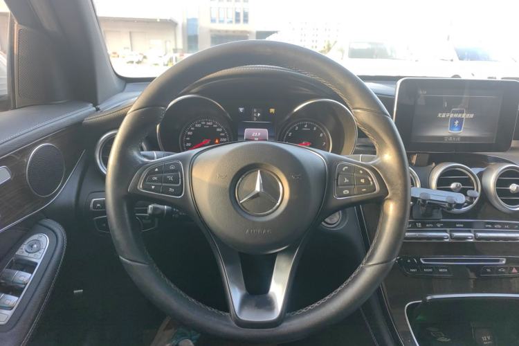 Used Mercedes-Benz GLC 2019 Facelift GLC 260 L 4MATIC Luxury Model
