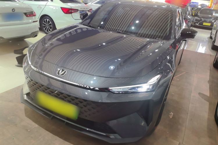 Used Changan UNI-V iDD 2024 Blue Whale Smart Electric iDD 136km ZhiKu Model