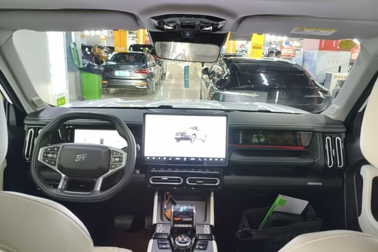 Used JETOUR Shanhai T1 2025 150 km Heading South Center Console