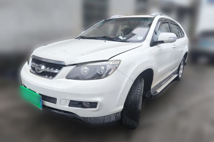 Used BYD S6 2014 2.0L Manual Luxury 5-Seater