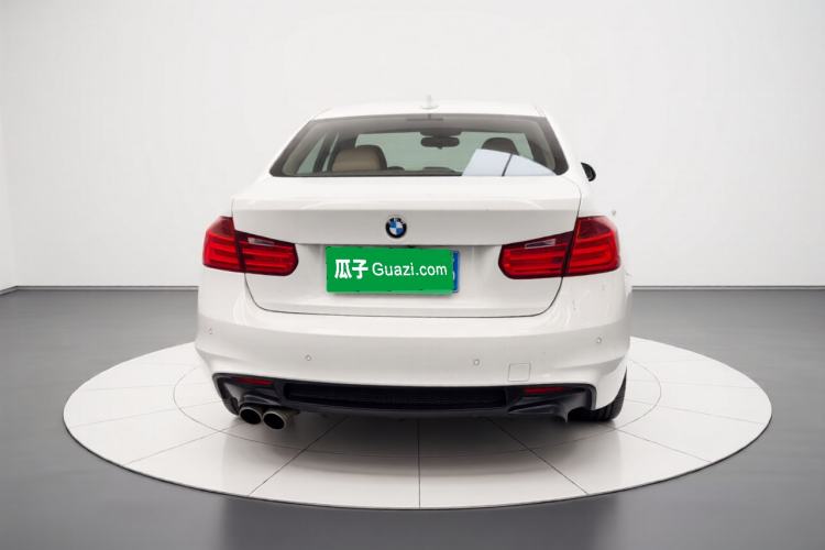 Used BMW 3 Series 2015 320i Luxury Edition Sports Design Package Exterior 4