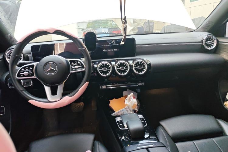 Used Mercedes-Benz A-Class 2020 A 200 L Center Console