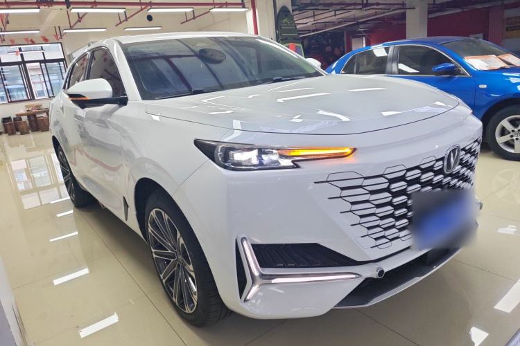 Used CHANGAN UNI-K 2021 2.0T All-Wheel Drive Prestige Version Front Right 45 Deg