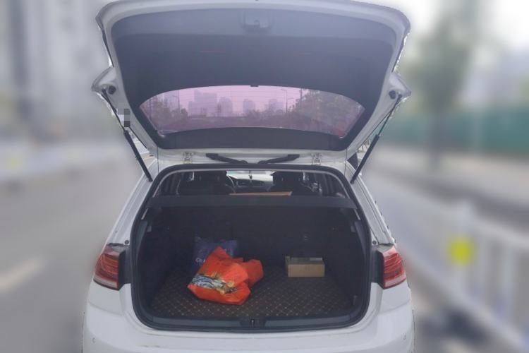 Used Volkswagen Golf 2020 Zhiai Edition 280TSI DSG Comfort Model Trunk