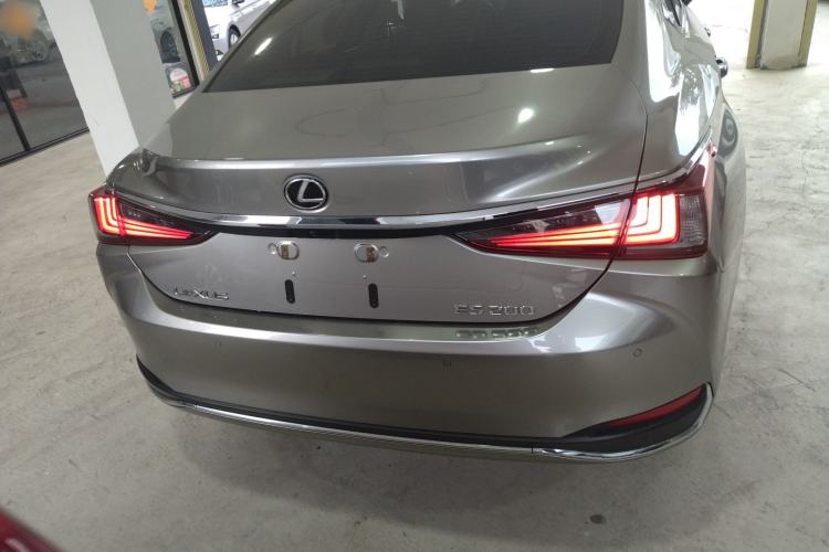 Used Lexus ES 2020 200 Excellence Edition
