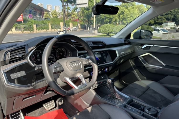 Used Audi Q3 2022 40 TFSI RS Package Performance Model
