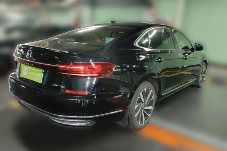 Used Volkswagen Passat 2023 Facelift 330TSI Luxury Edition
