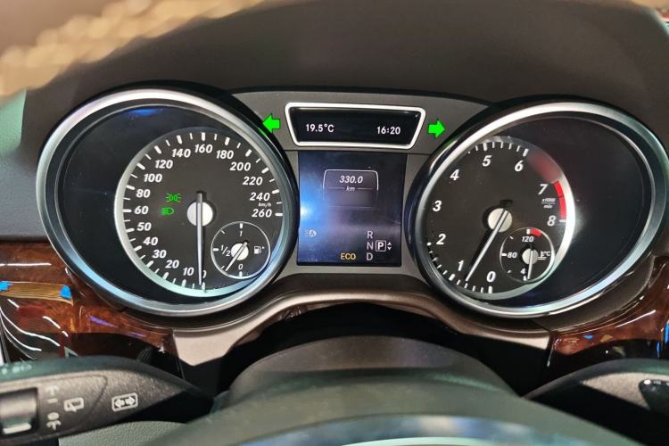 Used Mercedes-Benz M-Class 2014 ML 400 4MATIC Dynamic Model
