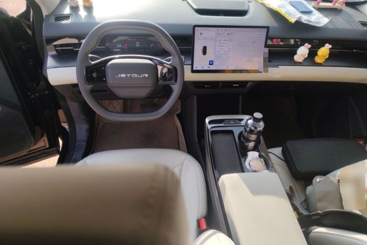 Used JETOUR Dashing 2022 1.6T DCT King PRO Center Console