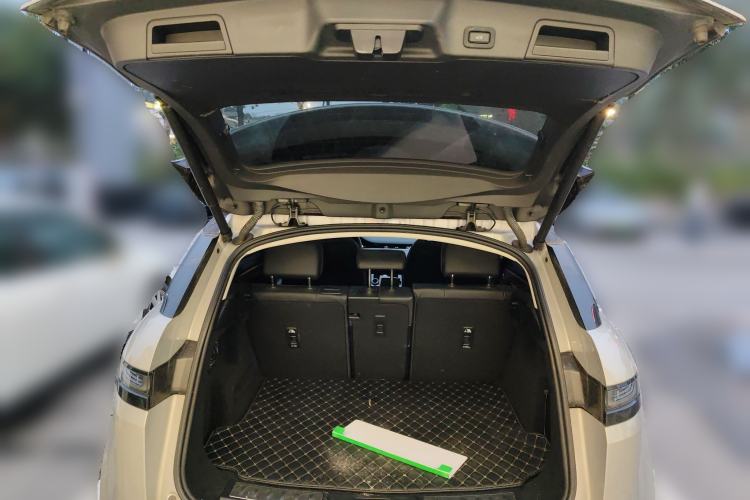 Used Land Rover Range Rover Evoque 2021 Range Rover Velar L 249PS R-Dynamic First Edition