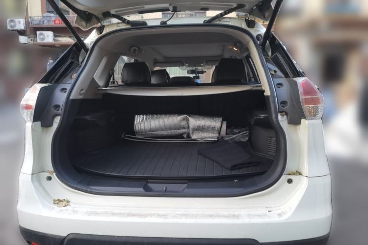 Used Nissan X-Trail 2014 2.5L CVT Luxury Edition 4WD
