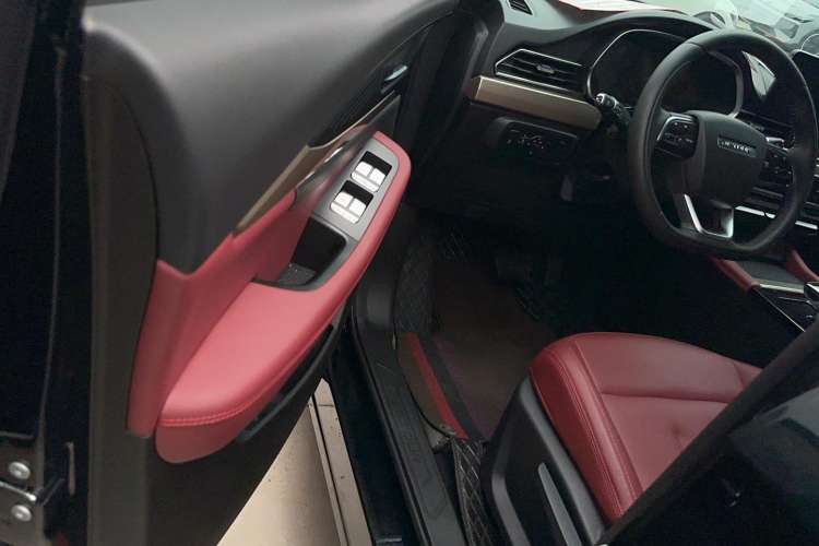 Used JETOUR X70 2024 1.5T DCT Glory PRO 7-Seater
