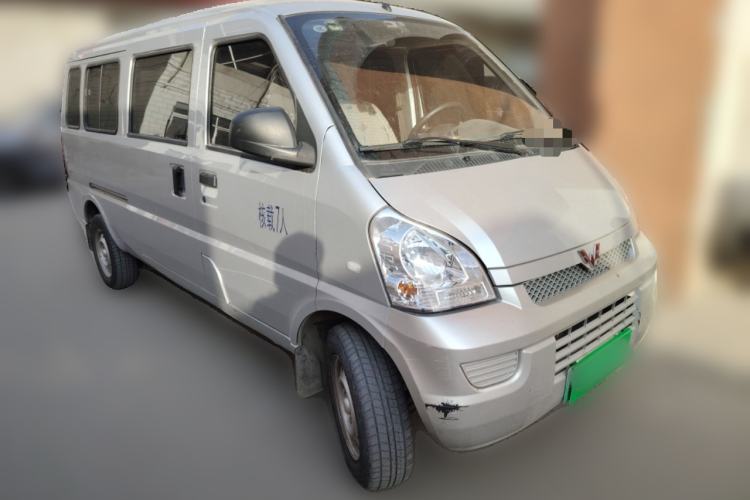 Used Wuling Rongguang EV 2020 Basic Version 7-Seater 300 km

