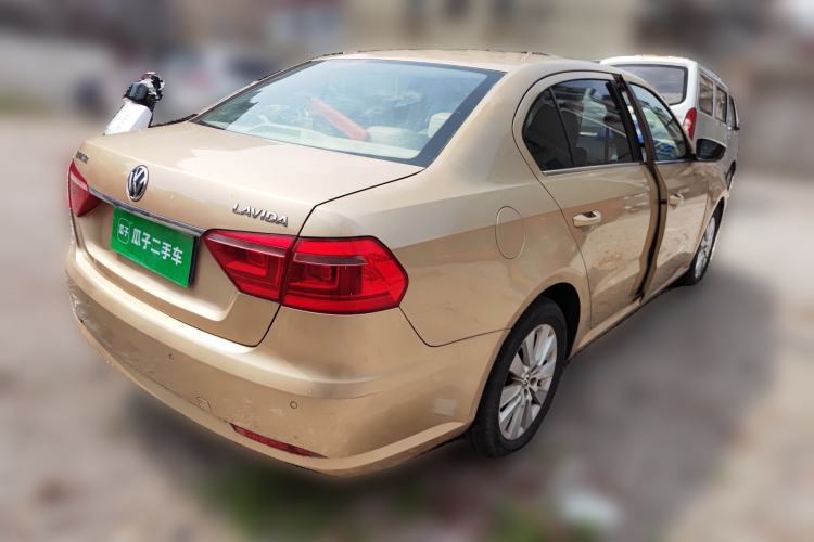 Used Volkswagen Lavida 2013 1.6L Manual Comfort Edition