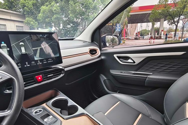 Used JAC Yiwei E10X 2024 Charming Edition 301km Air
