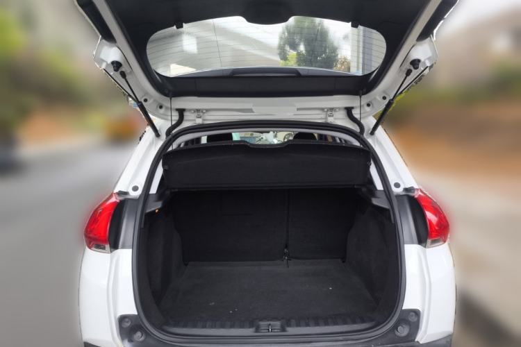 Used Peugeot 2008 2014 1.6L Automatic Fashion Edition