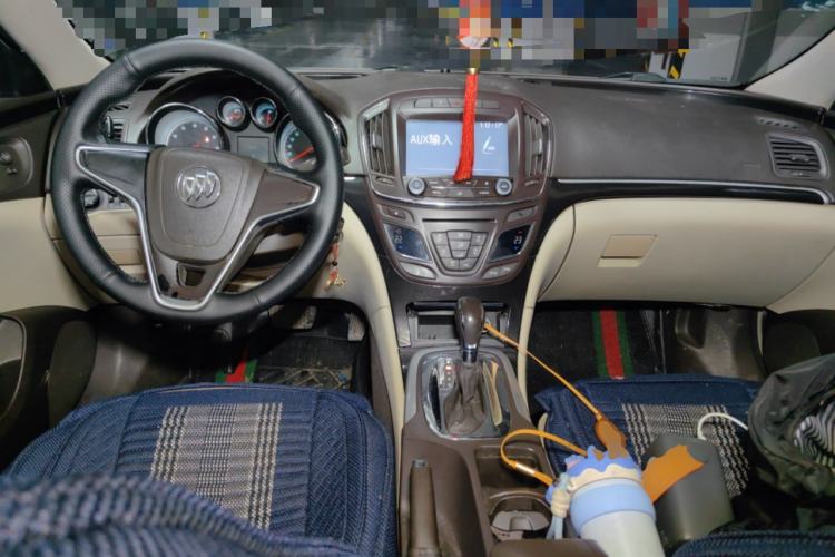 Used Buick Regal 2015 2.0L Leading Fashion Edition