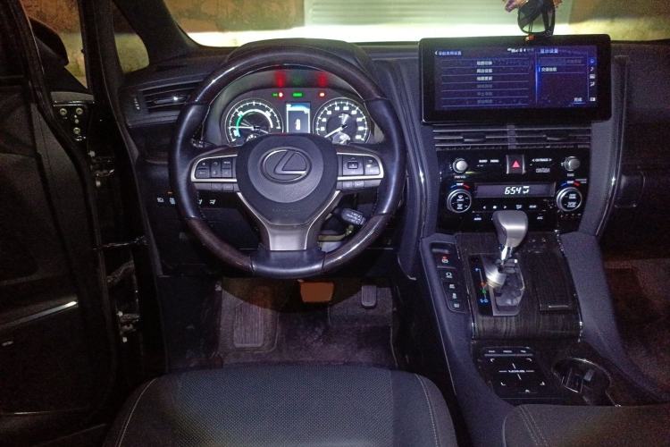 Used Lexus LM 2020 300h Seven-Seat Elegant Edition
