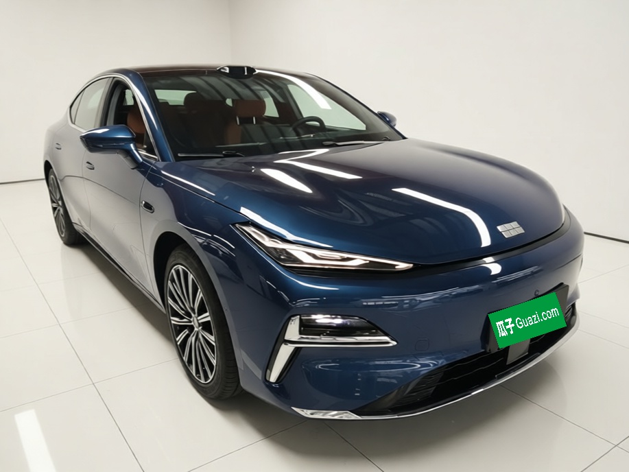 Geely Galaxy 8 2025 130km EM-P Starship Edition — снимка 3