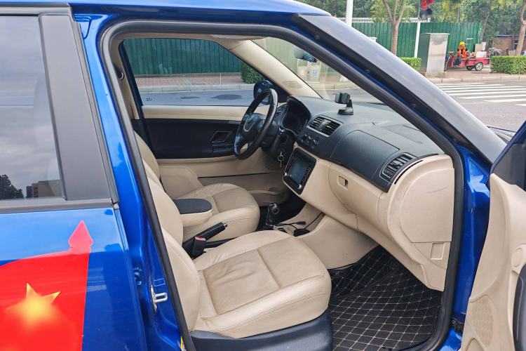 Used Skoda Fabia 2012 1.6L Scout
