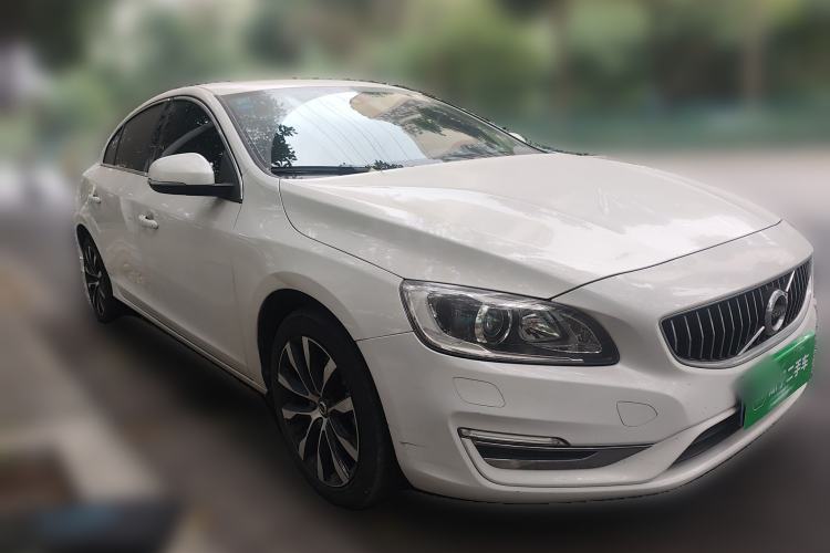 Used Volvo S60 2019 S60L T3 Intelligent Upgrade Edition Front Right 45 Deg