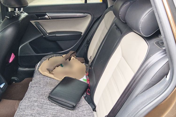 Used Volkswagen Cross Lavida 2014 1.4TSI DSG